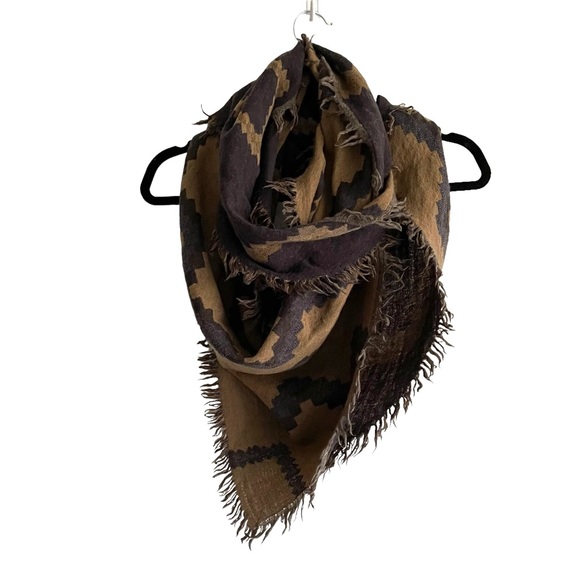 Aritzia Accessories - (SOLD) ARITZIA Wilfred Wool Diamond Mosaic Triangle Scarf Reversible Grey Brown